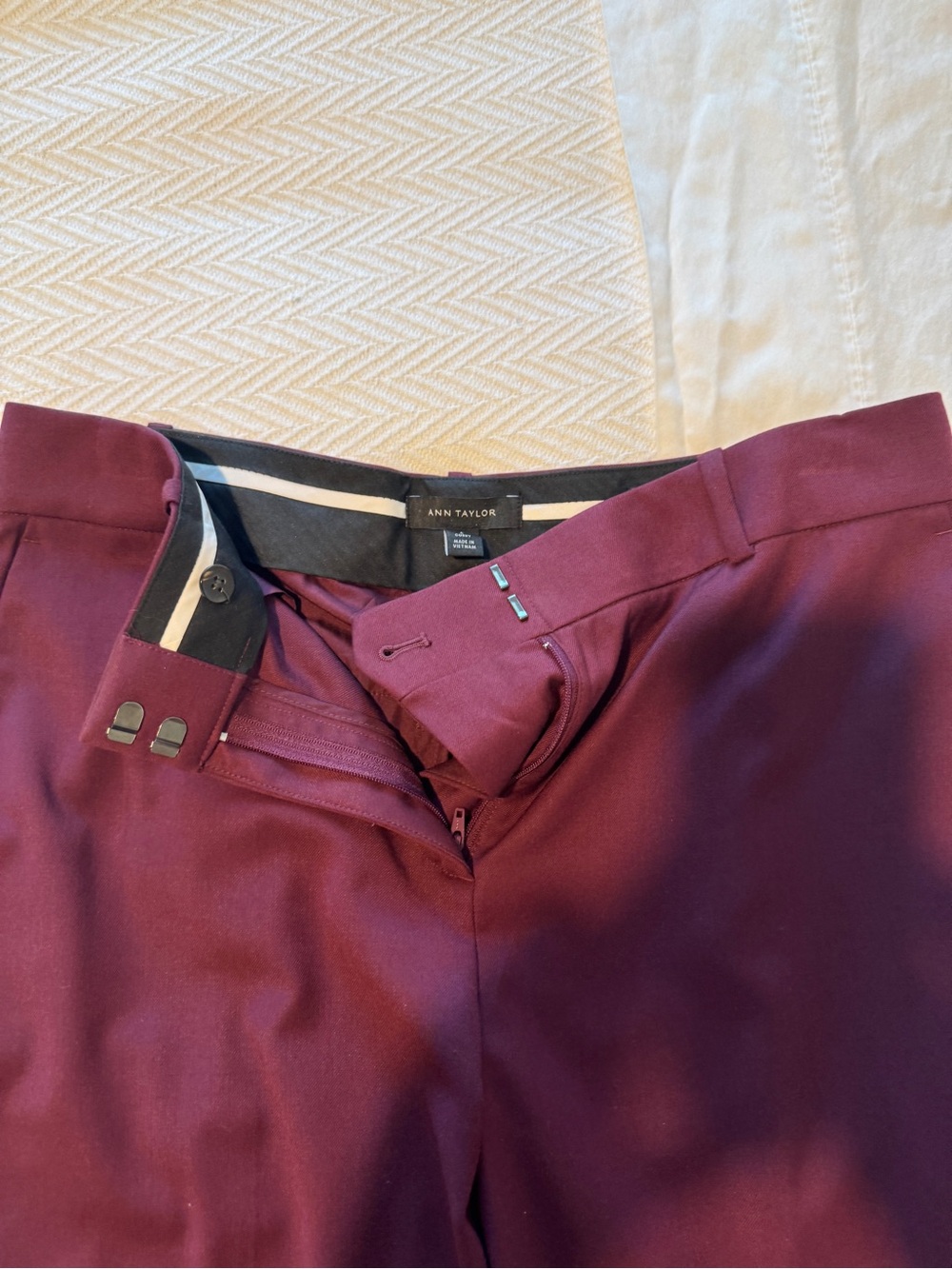 Ann Taylor Women's Burgundy Dress Pants